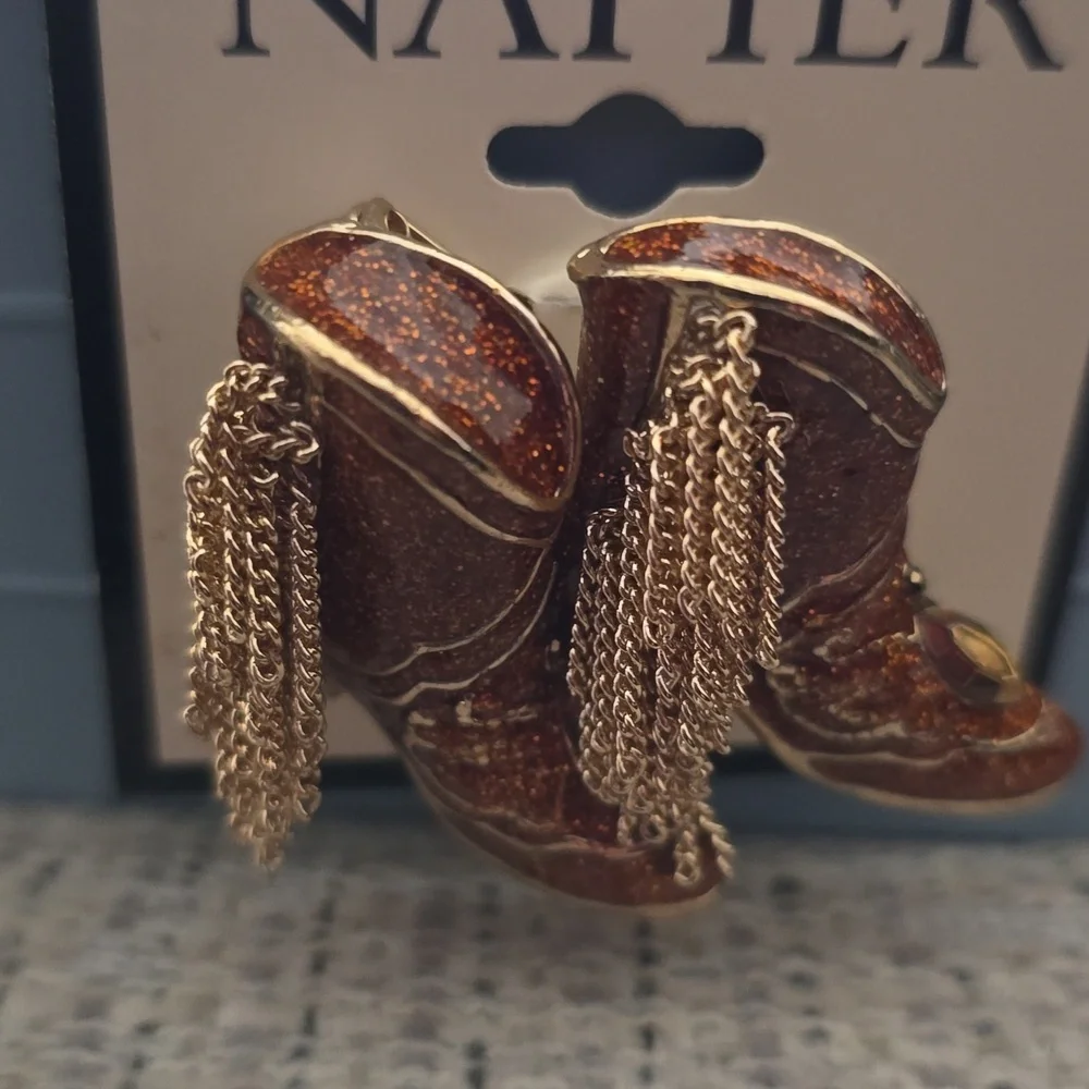 NAPIER WOMEN'S FASHION JEWELRY PIN BEAUTIFUL 